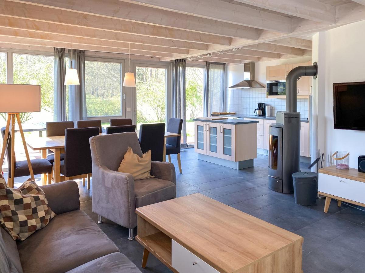 Ferienhaus Wiesengefluester W10 - Mit Sauna, Kamin Und Garten Röbel Exterior foto